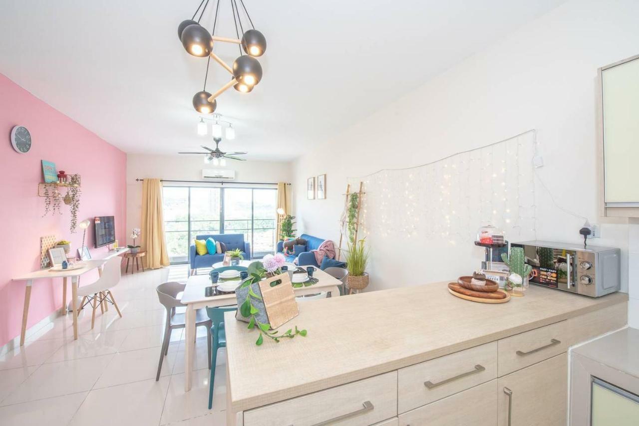 Ferienwohnung SetiaWalk {BIG GROUP}12Pax WIFI 2C'Park IOI SUNWAY SUBANG USJ Puchong Exterior foto